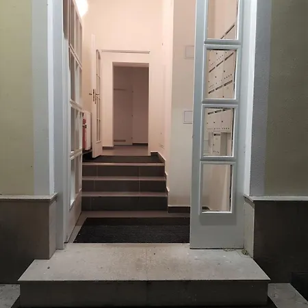 Near Congress Centre Ii. *