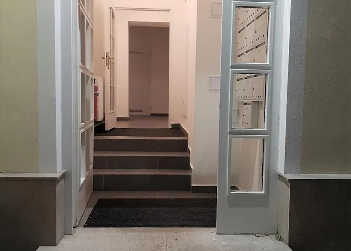 Near Congress Centre Ii. *