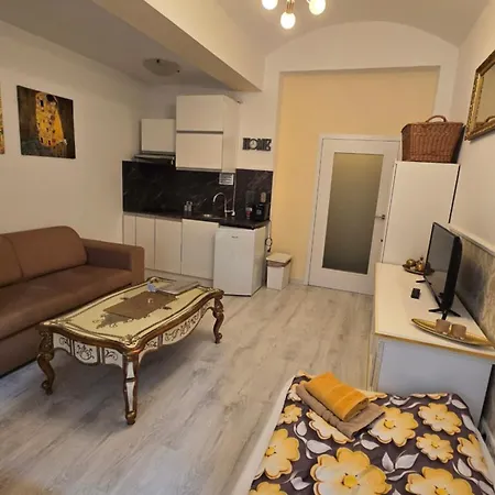 Near Congress Centre Ii. Appartement *
